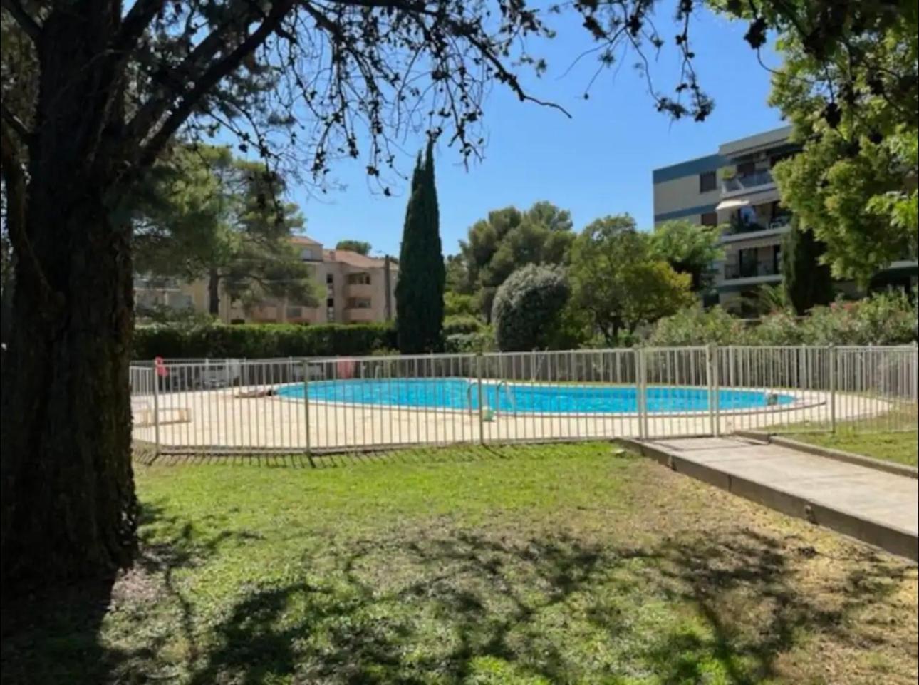 Cosy T3 - Jardin - Parking - Piscine Apartment Montpellier Exterior foto